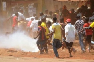 Guinée : Deux morts dans les émeutes du courant, Conakry évoque une manipulation des citoyens